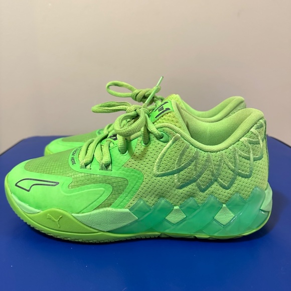 PUMA Lamelo Ball M.E.L.O. MB.01 Lo Volt Green Size 6.5 - Picture 8 of 11